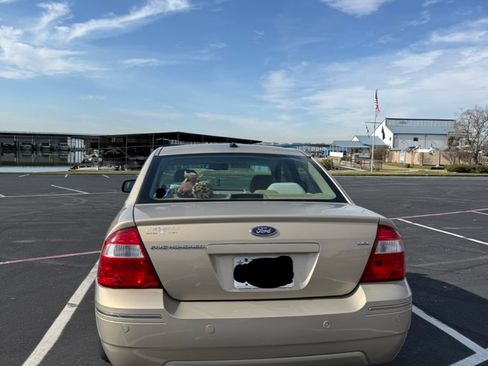 Used 2007 Ford Five Hundred SEL image 4