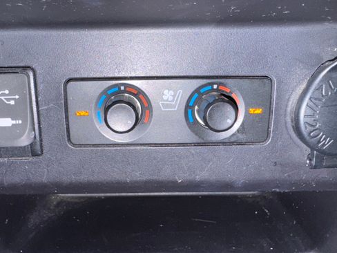 Used 2014 Toyota 4Runner Limited image 21