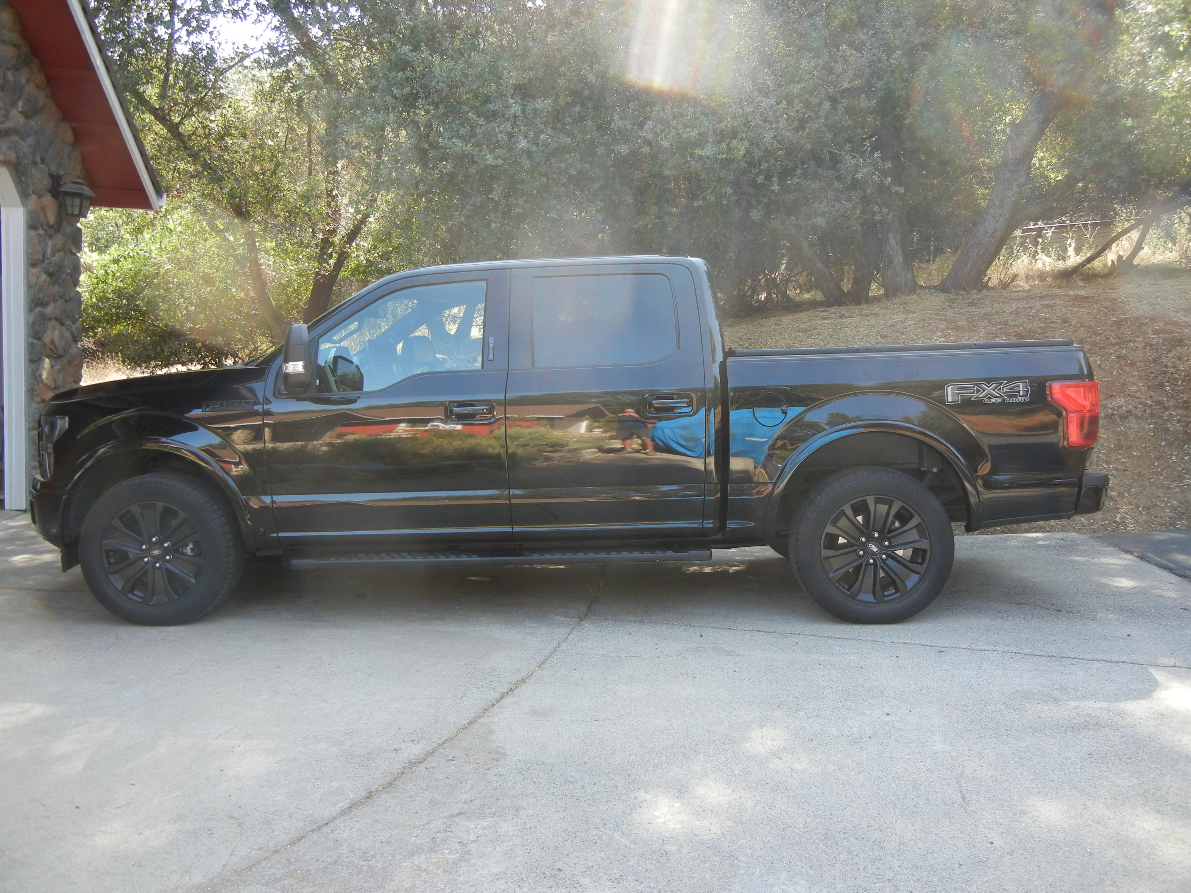 Used 2020 Ford F150 Lariat w/ Equipment Group 502A Luxury AWD/4WD image 5