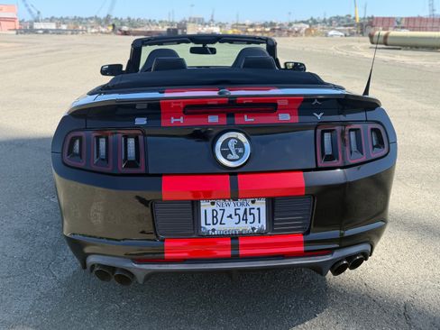 Used 2014 Ford Mustang Shelby GT500 w/ Equipment Group 821A RWD image 13