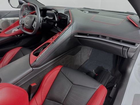 Used 2023 Chevrolet Corvette Stingray Preferred Conv w/ Z51 Performance Package image 16