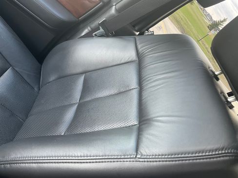 Used 2014 Lincoln Navigator 4WD image 13