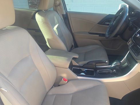 Used 2015 Honda Accord EX-L image 10