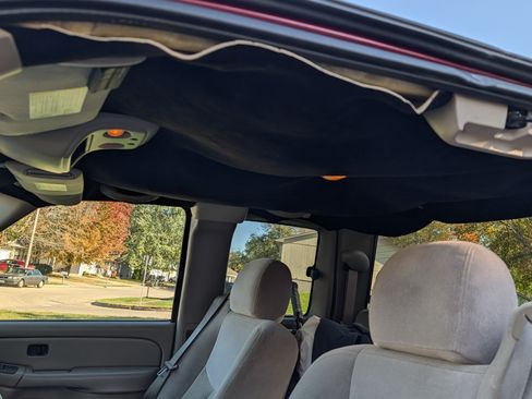 Used 2004 Chevrolet Silverado 1500 LS image 15