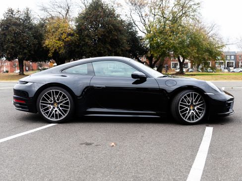 Used 2021 Porsche 911 Carrera 4S image 5