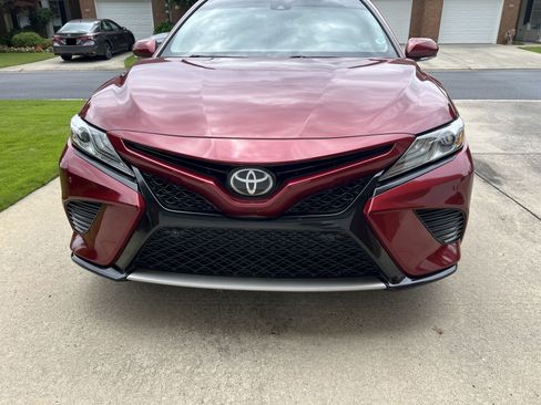 Used 2018 Toyota Camry XSE FWD image 10
