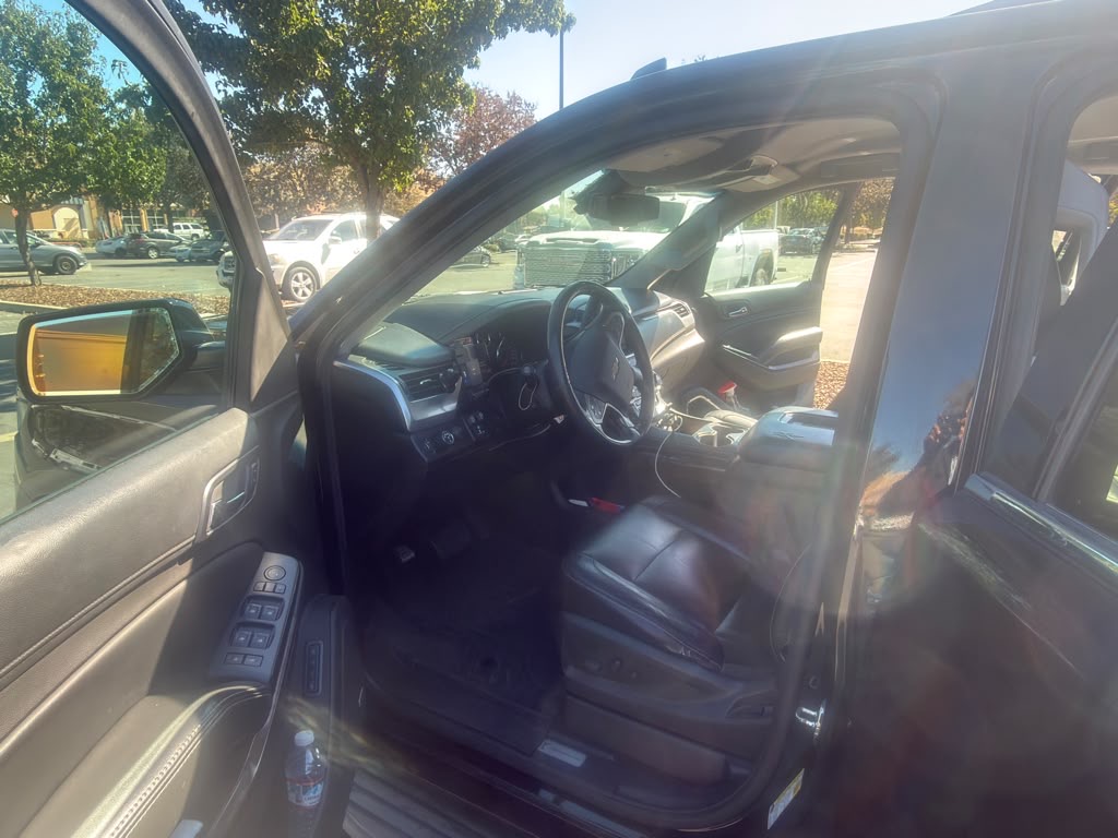 Used 2015 Chevrolet Suburban LT w/ Luxury Package RWD image 12
