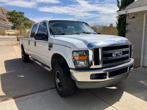 Used 2010 Ford F250 XL image 5