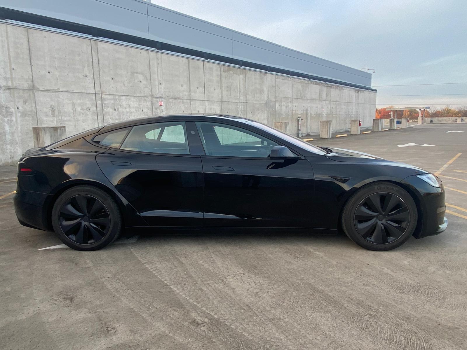 Used 2023 Tesla Model S Standard Range AWD/4WD image 11