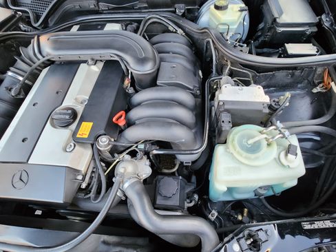 Used 1997 Mercedes-Benz E 320 Sedan image 12