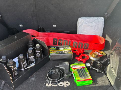 Used 2014 Jeep Wrangler Unlimited Rubicon w/ Max Tow Package image 12