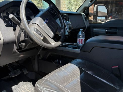 Used 2012 Ford F250 Lariat w/ Lariat Ultimate Pkg image 11