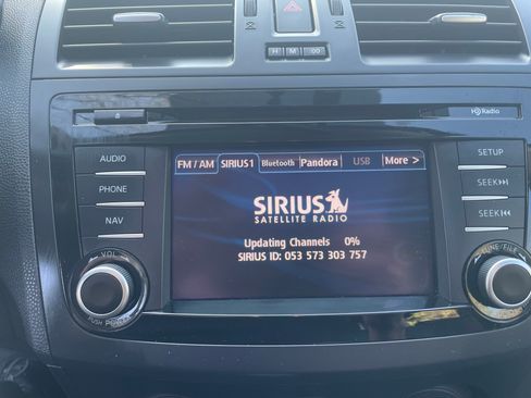 Used 2013 MAZDA MAZDA3 i Grand Touring w/ Tech Pkg image 10