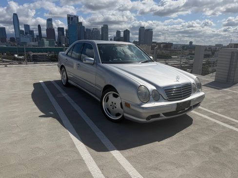 Used 2000 Mercedes-Benz E 55 AMG Sedan image 10