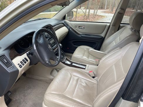 Used 2003 Toyota Highlander Limited image 2