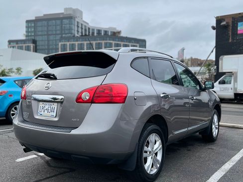 Used 2015 Nissan Rogue S w/ Convenience Package image 14