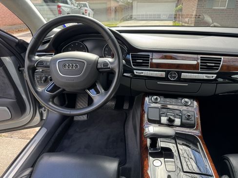Used 2014 Audi A8 L 4.0T image 22