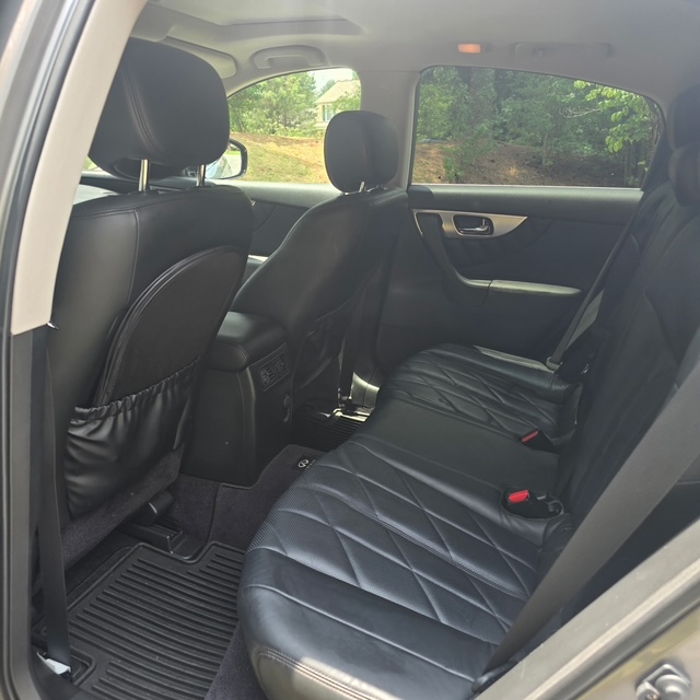 Used 2011 INFINITI FX35 AWD w/ Premium Pkg image 13