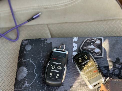 Used 2019 RAM 2500 Laramie image 13