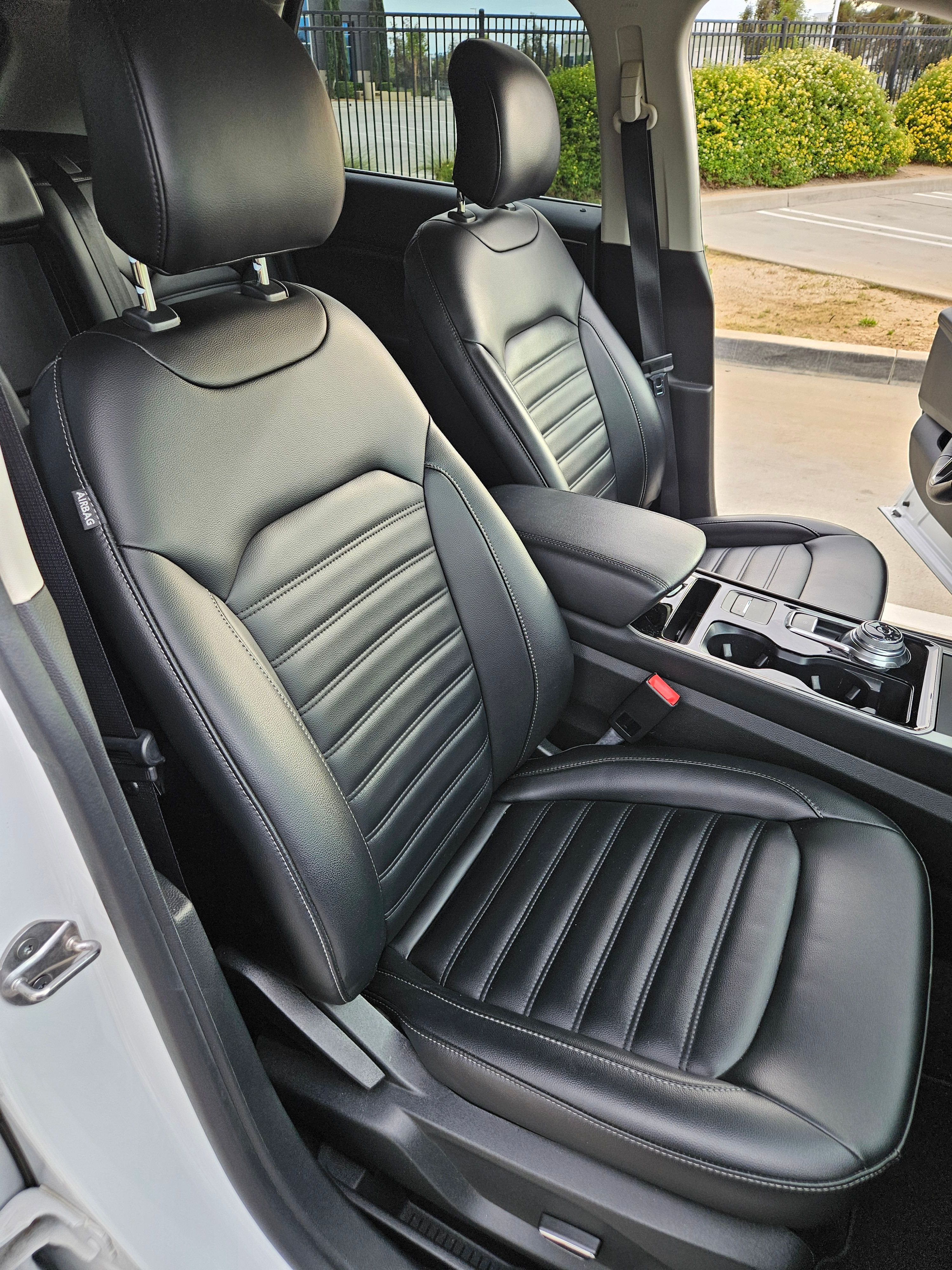 Used 2019 Ford Edge SEL w/ Equipment Group 201A FWD image 18