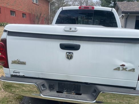 Used 2008 Dodge Ram 1500 Truck SLT w/ Trailer Tow Group image 6