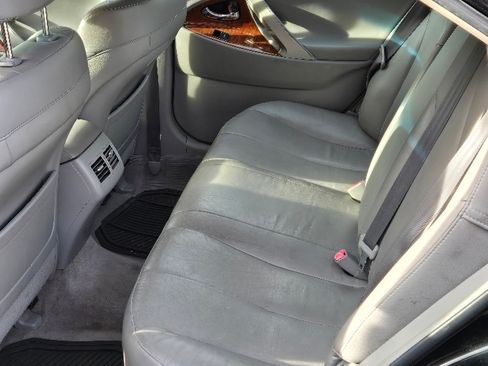 Used 2010 Toyota Camry XLE image 14