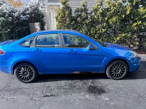 Used 2010 Ford Focus SES image 4