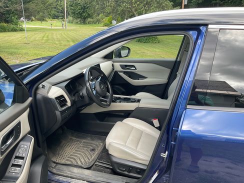 Used 2021 Nissan Rogue SL AWD/4WD image 4