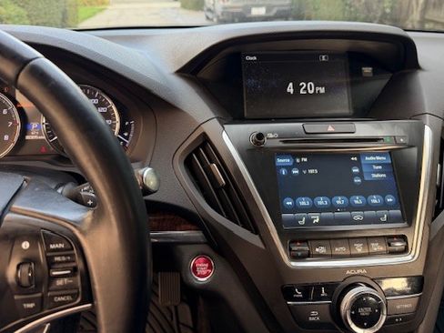 Used 2018 Acura MDX SH-AWD image 15