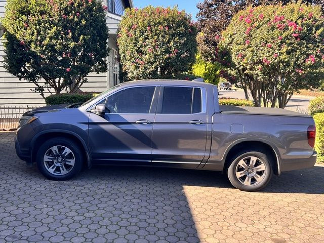 Used 2019 Honda Ridgeline RTL-T image 1