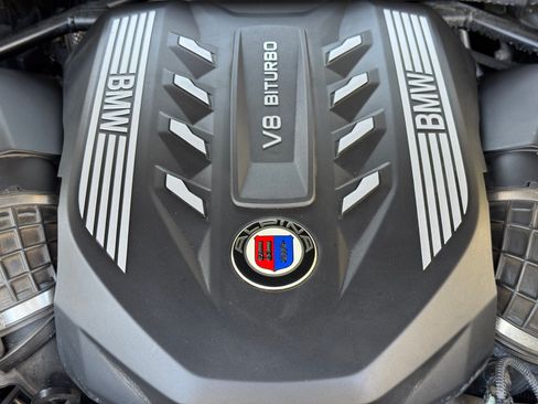 Used 2022 BMW ALPINA XB7 image 26