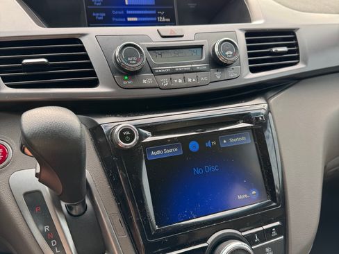 Used 2014 Honda Odyssey EX image 6