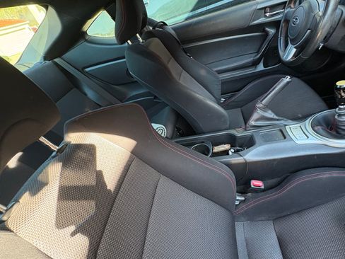 Used 2013 Subaru BRZ Premium w/ Popular Pkg 2C image 13