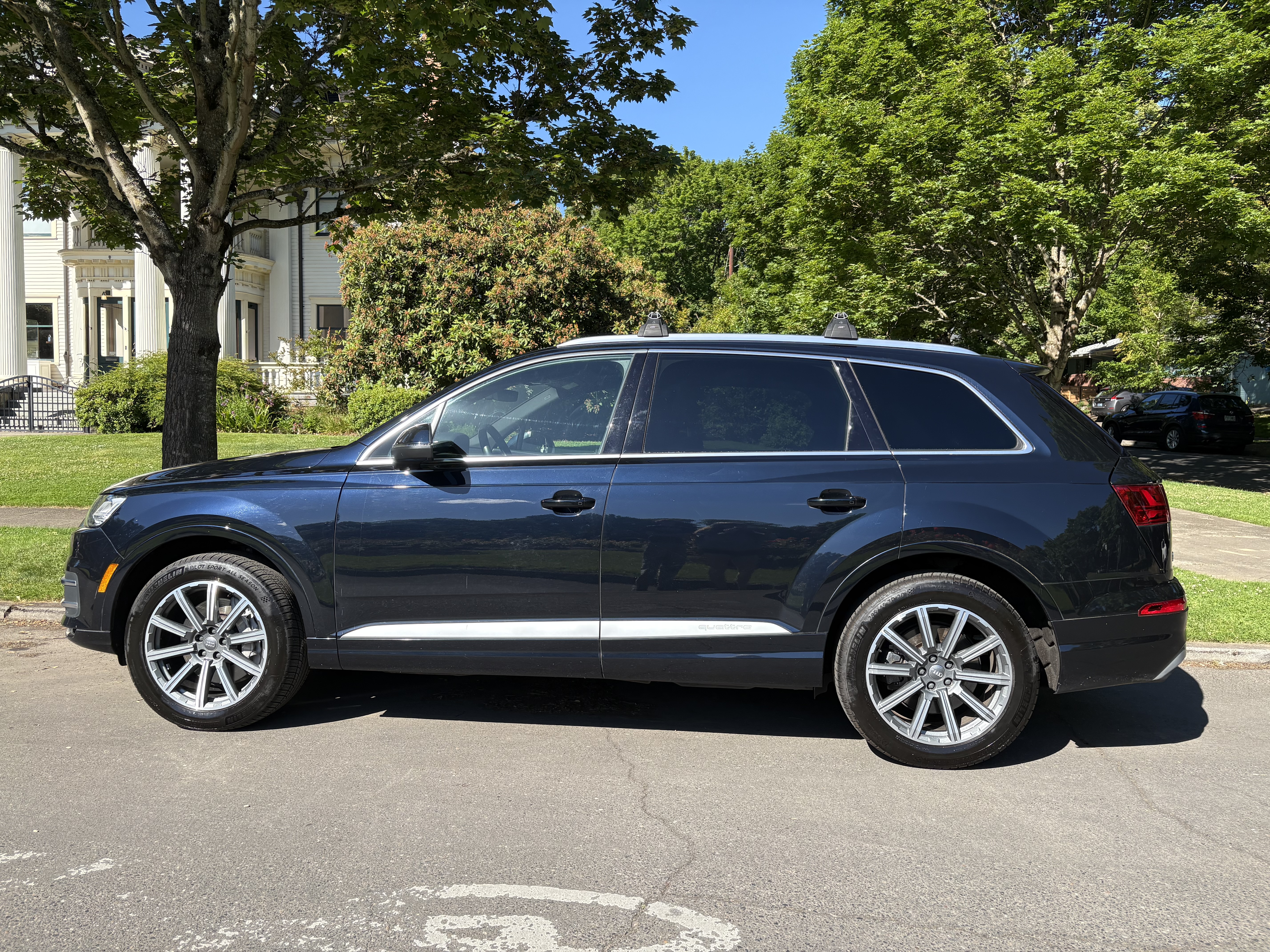 Used 2017 Audi Q7 3.0T Premium Plus w/ Premium Plus Package AWD/4WD image 12