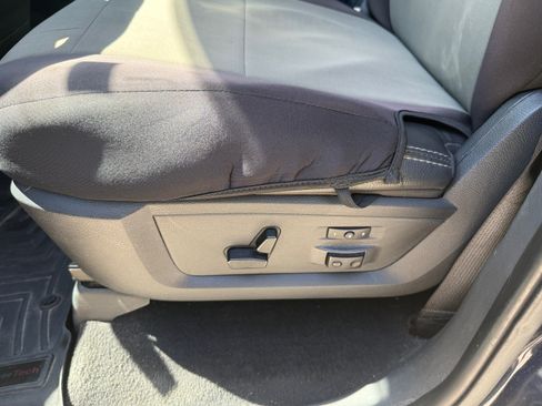 Used 2012 RAM 1500 Laramie AWD/4WD image 18