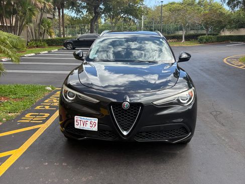 Used 2018 Alfa Romeo Stelvio AWD image 10