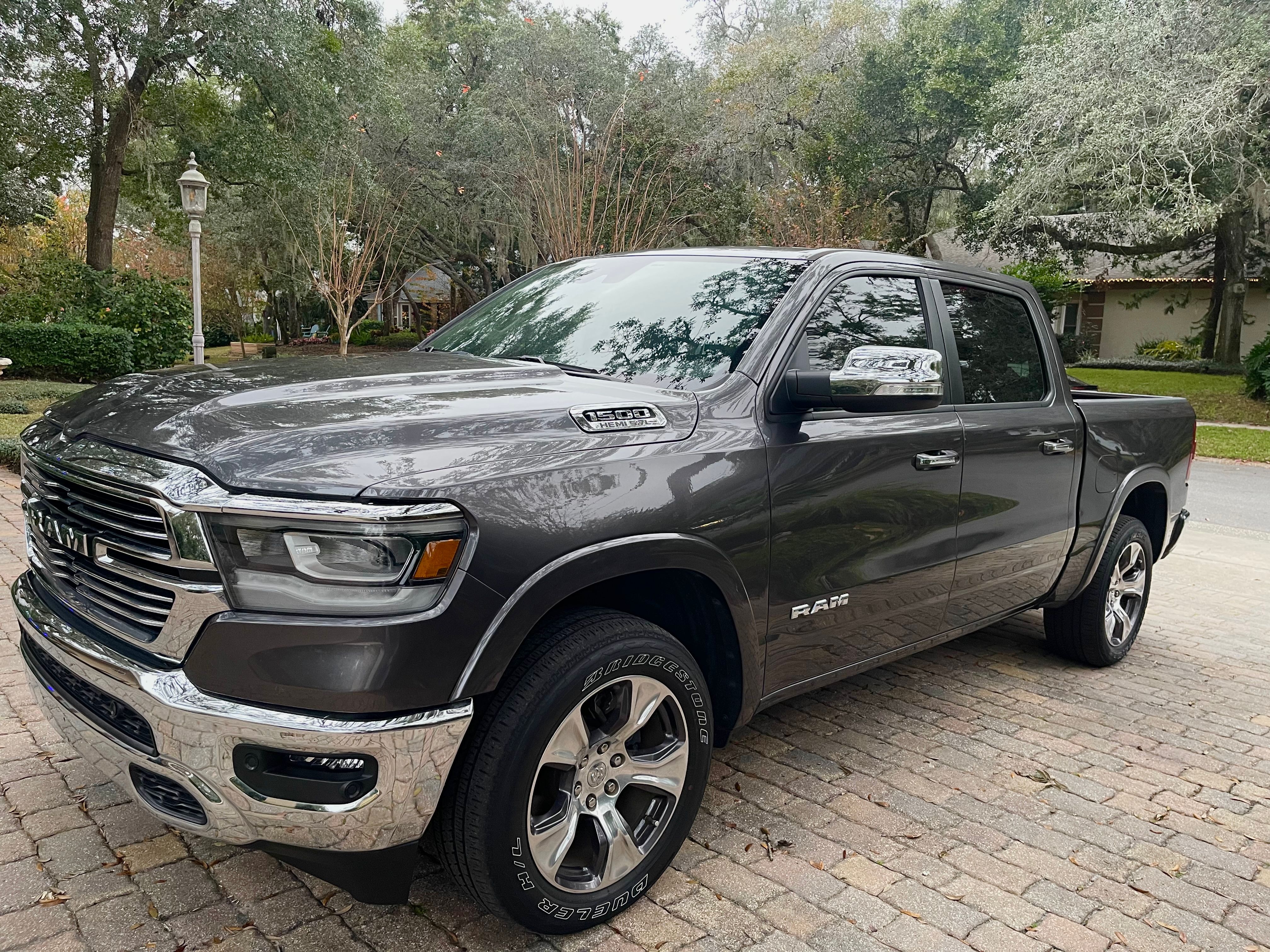 Used 2022 RAM 1500 Laramie AWD/4WD image 6