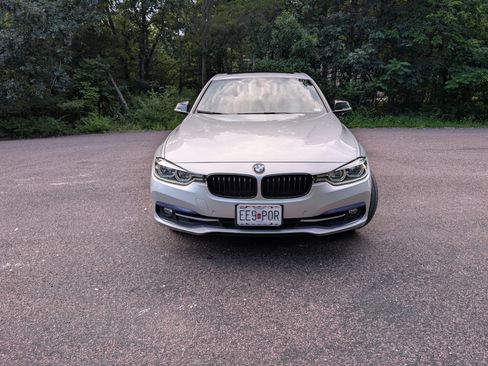 Used 2017 BMW 330i xDrive Sedan image 9