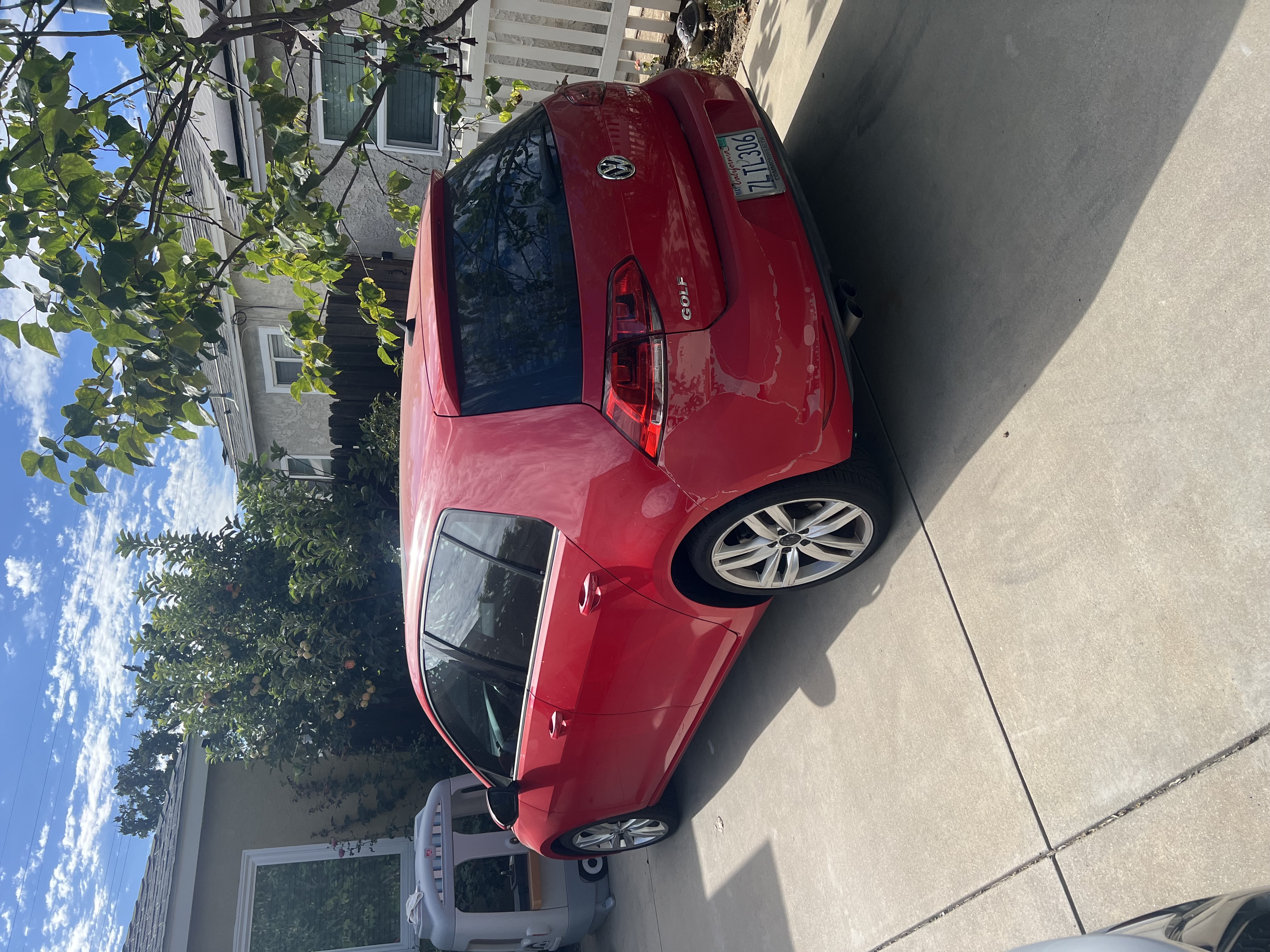 Used 2015 Volkswagen Golf TDI SEL FWD image 4