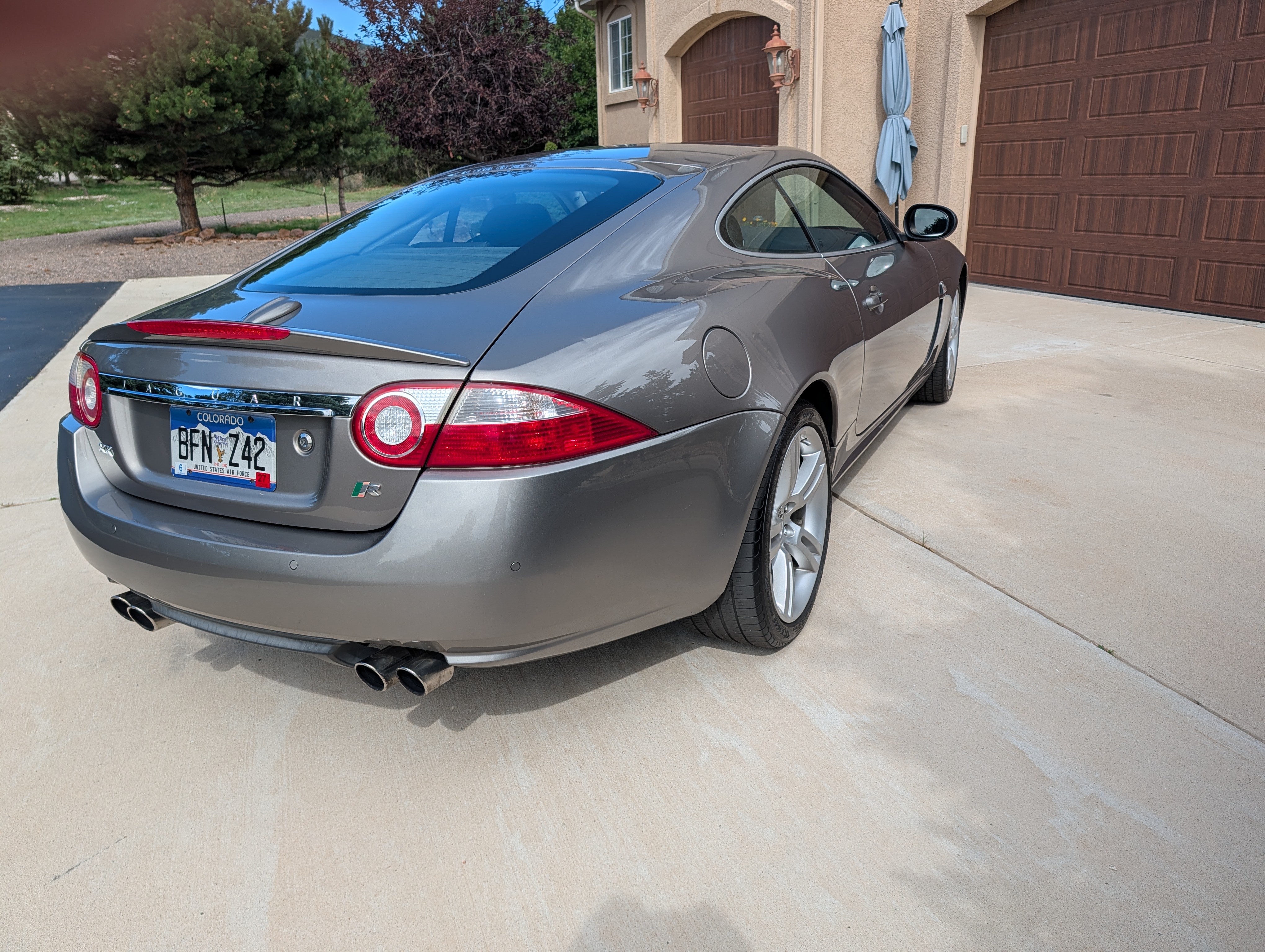 Used 2009 Jaguar XKR R RWD image 8
