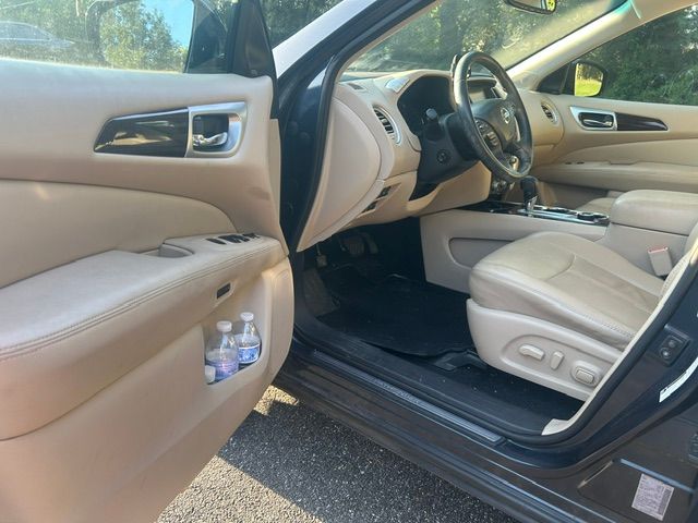 Used 2016 Nissan Pathfinder Platinum AWD/4WD image 23
