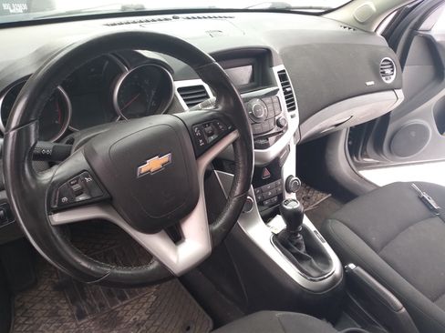 Used 2014 Chevrolet Cruze LT image 10