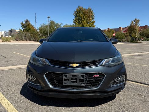 Used 2017 Chevrolet Cruze Premier image 2