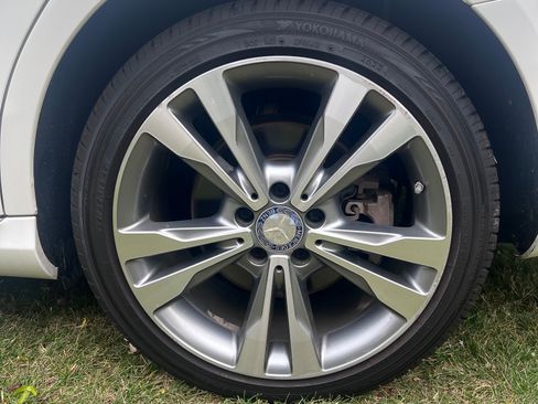 Used 2015 Mercedes-Benz C 300 4MATIC Sedan image 11