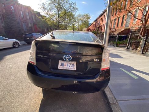 Used 2011 Toyota Prius Two FWD image 10