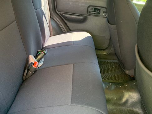 Used 2001 Jeep Cherokee Sport image 4