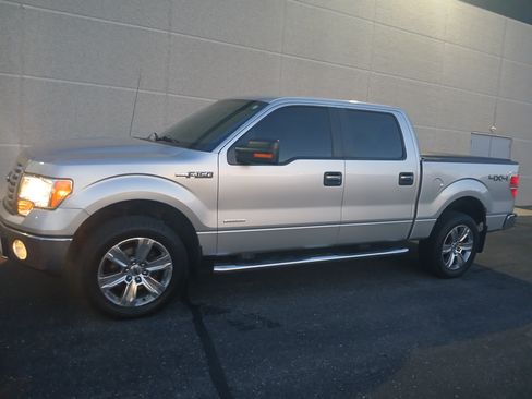Used 2012 Ford F150 XLT w/ XLT Chrome Pkg image 1