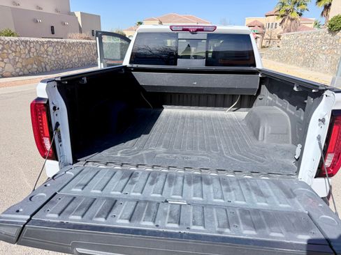 Used 2022 GMC Sierra 1500 Denali w/ Denali Reserve Package image 15