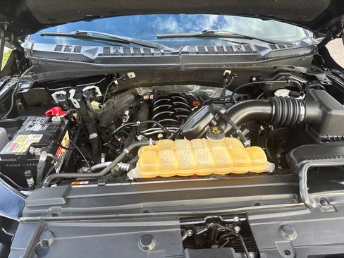 Used 2018 Ford F150 XLT w/ Equipment Group 302A Luxury image 24