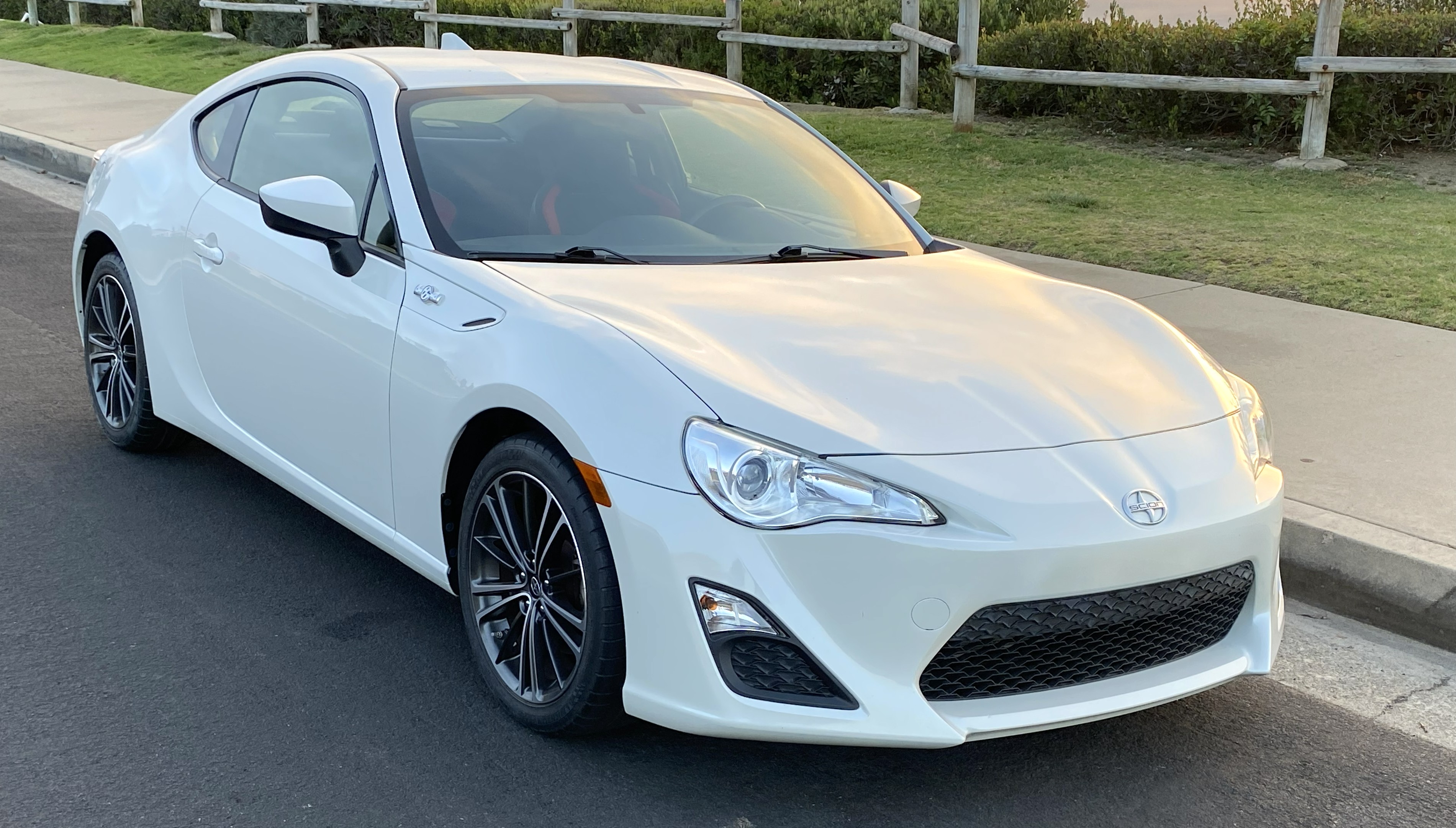 Used 2016 Scion FR-S RWD image 4
